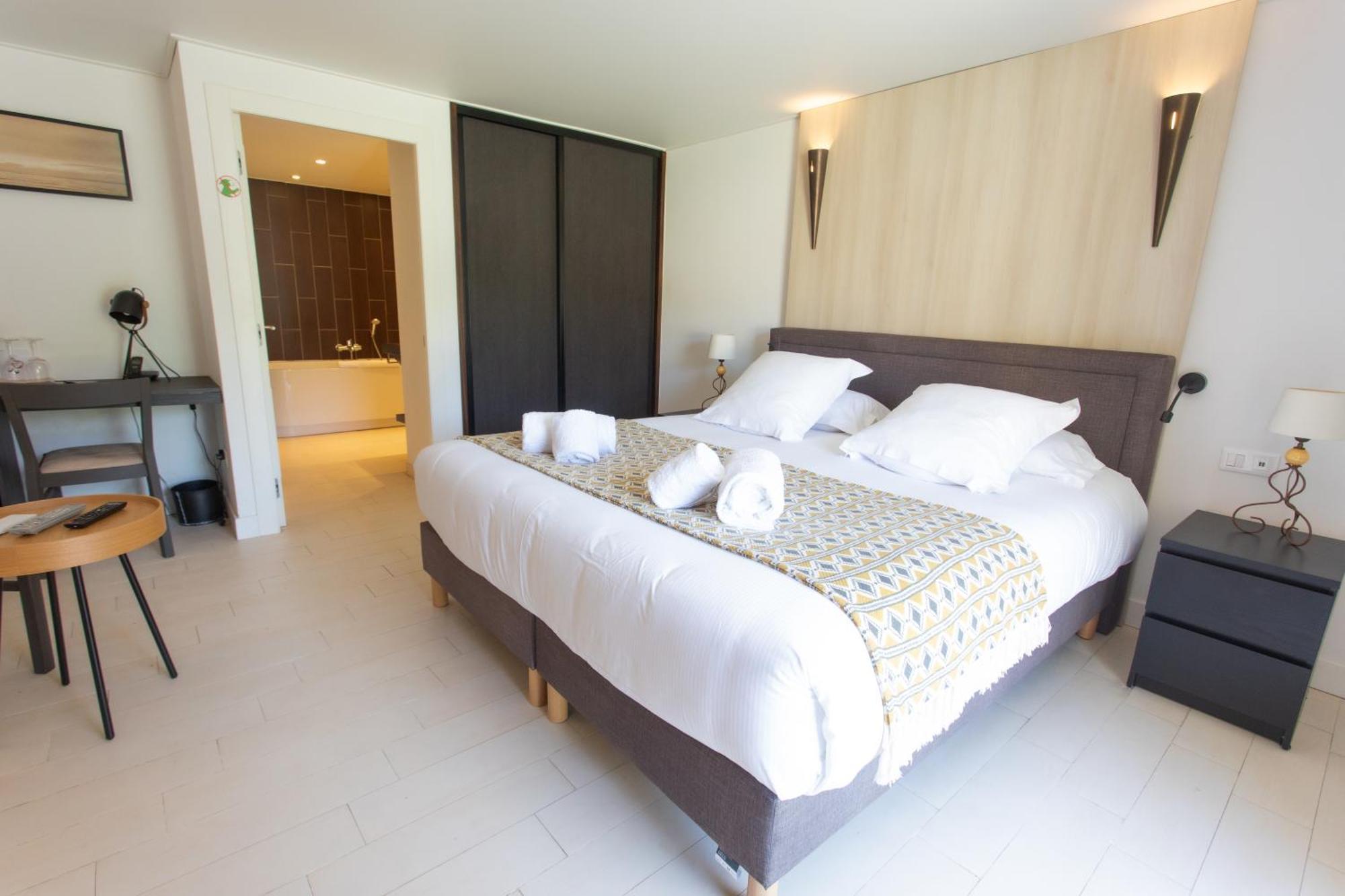 Hotel Le Verger Maelvi 그리모 외부 사진